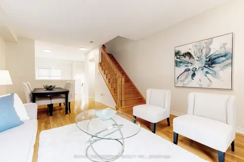 682 Summers Common N/a Burlington ON L7L 1A1