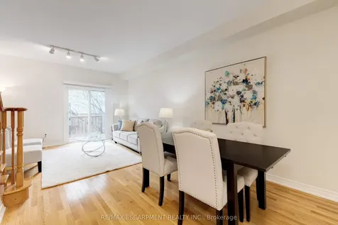 682 Summers Common N/a Burlington ON L7L 1A1