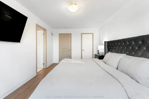 19 Bretlon Street Brampton ON L6P 4N8