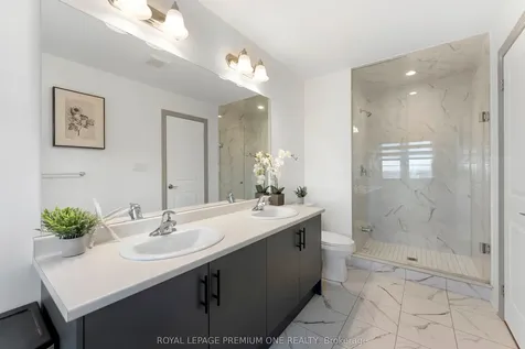 19 Bretlon Street Brampton ON L6P 4N8