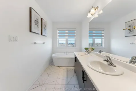 19 Bretlon Street Brampton ON L6P 4N8