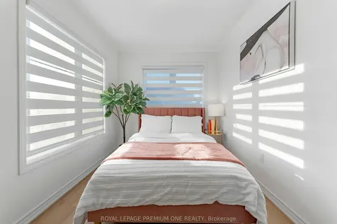 19 Bretlon Street Brampton ON L6P 4N8