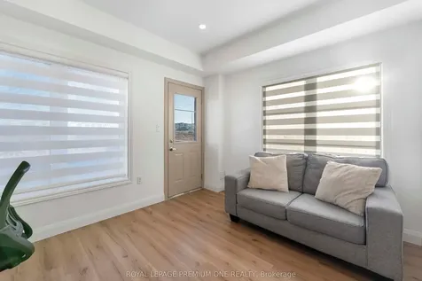 19 Bretlon Street Brampton ON L6P 4N8