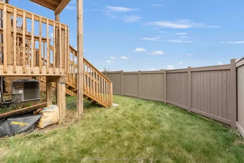 19 Bretlon Street Brampton ON L6P 4N8