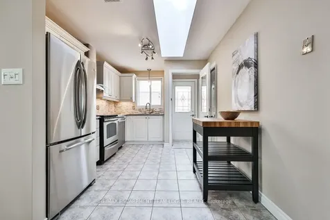 2911 Darien Road Burlington ON L7M 4K2