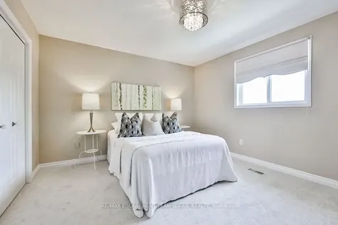 2911 Darien Road Burlington ON L7M 4K2