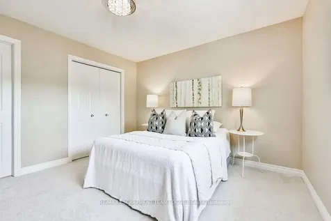 2911 Darien Road Burlington ON L7M 4K2