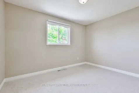 2911 Darien Road Burlington ON L7M 4K2