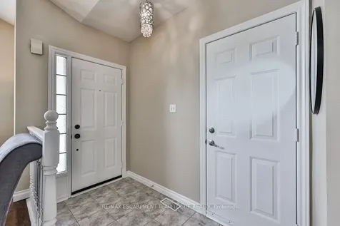 2911 Darien Road Burlington ON L7M 4K2