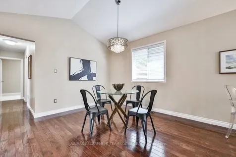 2911 Darien Road Burlington ON L7M 4K2