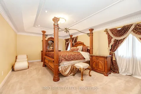 2 Hugo Road Brampton ON L6P 1W4