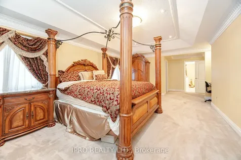 2 Hugo Road Brampton ON L6P 1W4