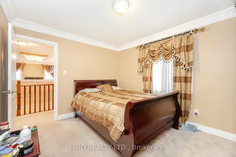 2 Hugo Road Brampton ON L6P 1W4