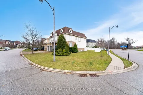 2 Hugo Road Brampton ON L6P 1W4