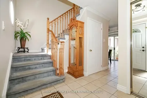 61 Mullis Crescent Brampton ON L6Y 4S9