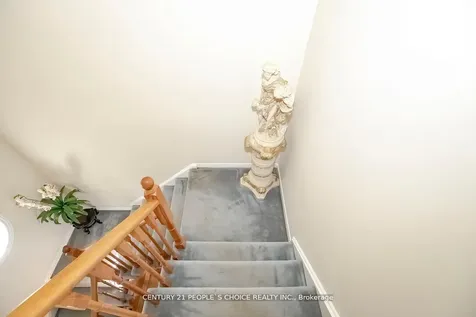 61 Mullis Crescent Brampton ON L6Y 4S9