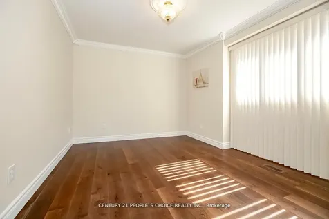 61 Mullis Crescent Brampton ON L6Y 4S9