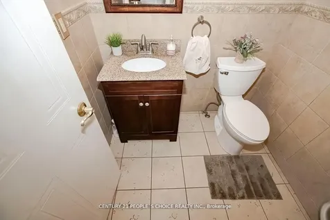 61 Mullis Crescent Brampton ON L6Y 4S9