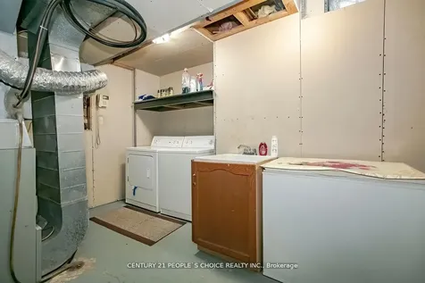 61 Mullis Crescent Brampton ON L6Y 4S9