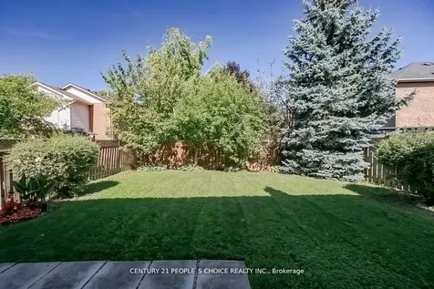 61 Mullis Crescent Brampton ON L6Y 4S9