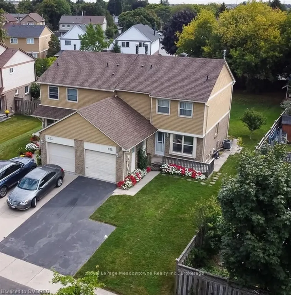 635 Beaver Court Milton ON L9T 4A8