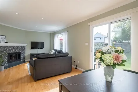 635 Beaver Court Milton ON L9T 4A8