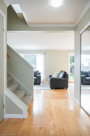 635 Beaver Court Milton ON L9T 4A8