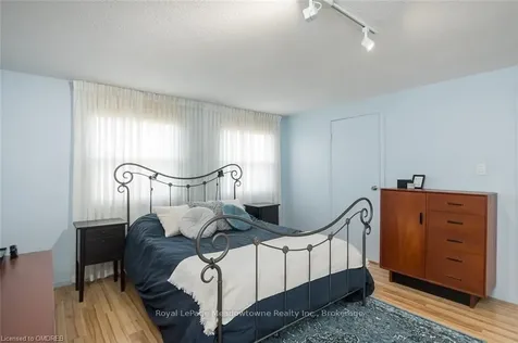 635 Beaver Court Milton ON L9T 4A8