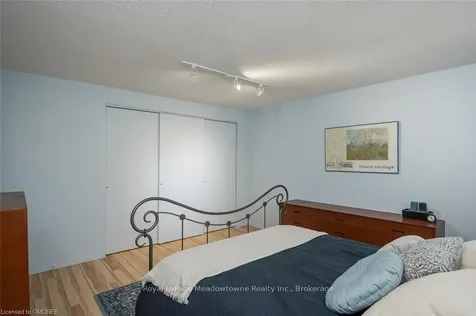 635 Beaver Court Milton ON L9T 4A8