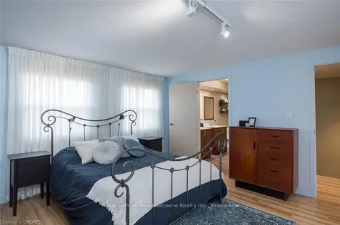 635 Beaver Court Milton ON L9T 4A8