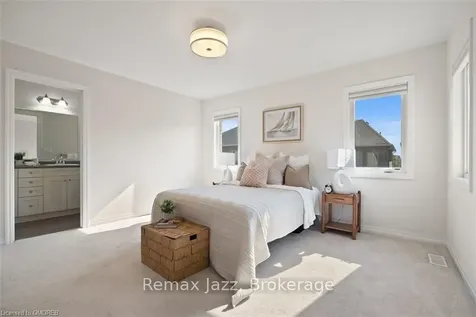 81 Masterman Crescent Oakville ON L6M 0W3