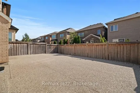 81 Masterman Crescent Oakville ON L6M 0W3