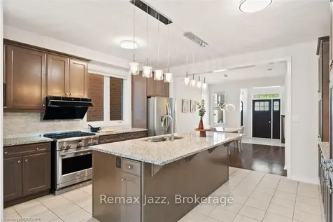 81 Masterman Crescent Oakville ON L6M 0W3