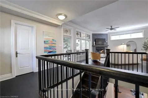 134 Westside Drive Oakville ON L6K 1P3