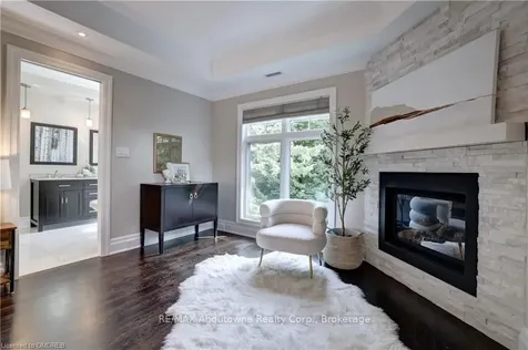 134 Westside Drive Oakville ON L6K 1P3