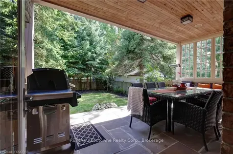 134 Westside Drive Oakville ON L6K 1P3