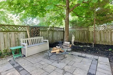 134 Westside Drive Oakville ON L6K 1P3