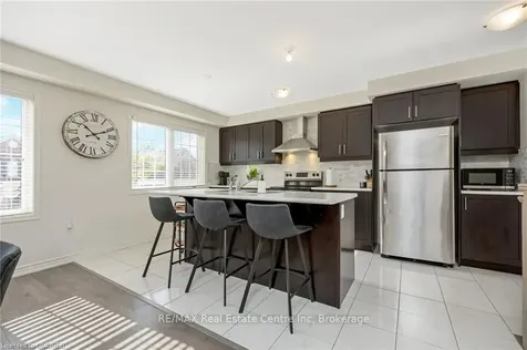 179 Lemieux Court Milton ON L9E 1E9