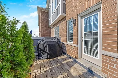 179 Lemieux Court Milton ON L9E 1E9