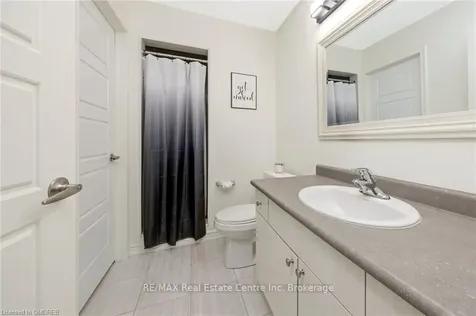 179 Lemieux Court Milton ON L9E 1E9