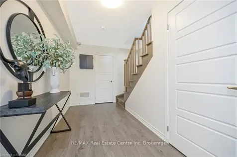 179 Lemieux Court Milton ON L9E 1E9