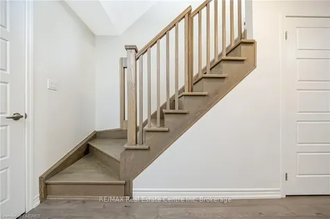 179 Lemieux Court Milton ON L9E 1E9