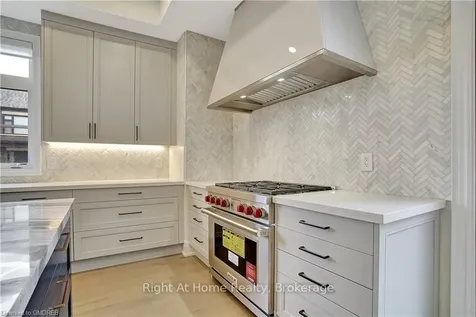 2279 Hyacinth Crescent Oakville ON L6M 5M9