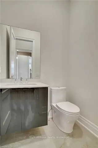 2279 Hyacinth Crescent Oakville ON L6M 5M9
