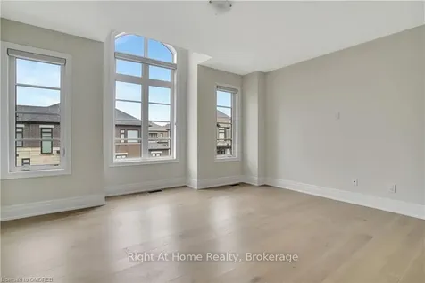 2279 Hyacinth Crescent Oakville ON L6M 5M9