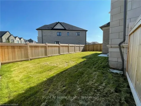 2279 Hyacinth Crescent Oakville ON L6M 5M9