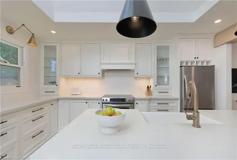 10 Edith Street Halton Hills ON L7G 3A5