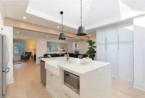 10 Edith Street Halton Hills ON L7G 3A5