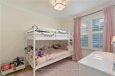 10 Edith Street Halton Hills ON L7G 3A5