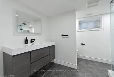 10 Edith Street Halton Hills ON L7G 3A5